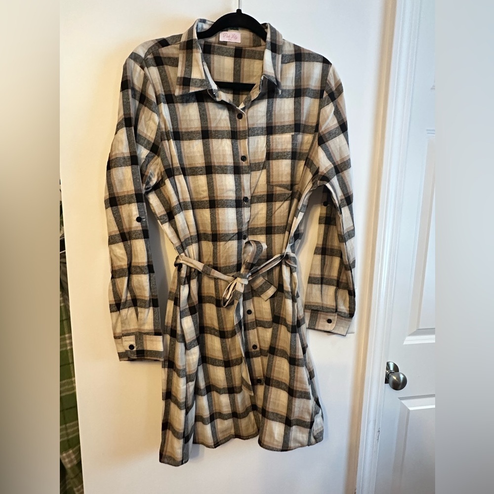 Pink Lily plaid Belted casual dress NWOT